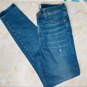 J. Crew Jeans medium wash frayed hem skinny jeans 29 T
